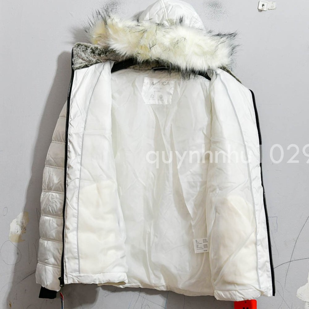 NWT Nautica women Puffer Jacket in white - Picture 4 of 9